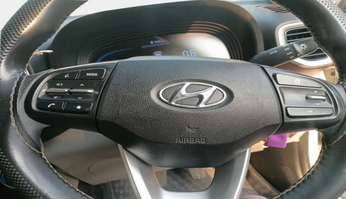 2022 Hyundai VENUE S 1.2, Petrol, Manual, 78,642 km, interior