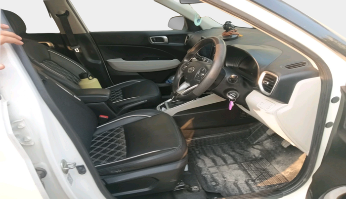 2022 Hyundai VENUE S 1.2, Petrol, Manual, 78,642 km, interior