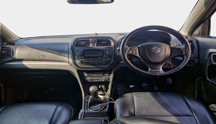 2018 Maruti Vitara Brezza ZDI, Diesel, Manual, 1,94,558 km, interior