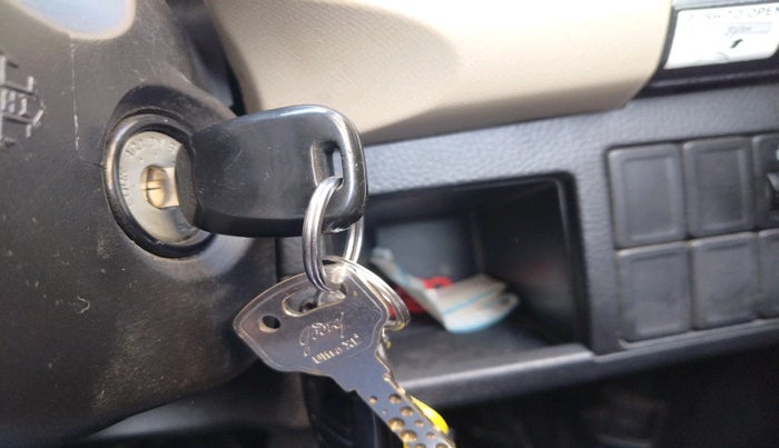 2017 Maruti Wagon R 1.0 LXI, Petrol, Manual, 81,824 km, interior