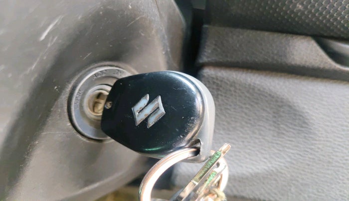 2022 Maruti BREZZA LXI SMART HYBRID, Petrol, Manual, 58,774 km, interior