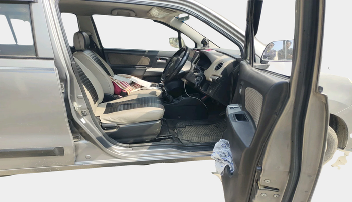 2014 Maruti Wagon R 1.0 LXI CNG, CNG, Manual, 87,670 km, interior