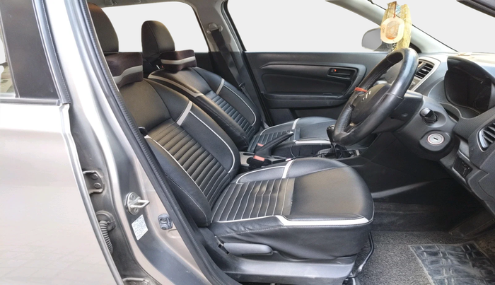 2018 Maruti Vitara Brezza VDI, Diesel, Manual, 78,731 km, interior