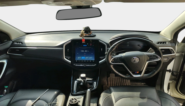 2020 MG HECTOR SHARP 2.0 DIESEL, Diesel, Manual, 1,09,537 km, interior