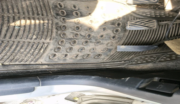 2011 Maruti Wagon R 1.0 LXI CNG, Petrol, Manual, 98,066 km, interior