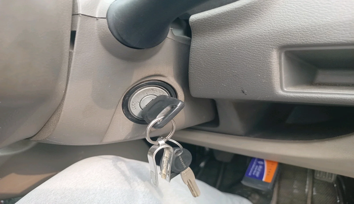 2016 Datsun Go Plus T, Petrol, Manual, 32,144 km, interior