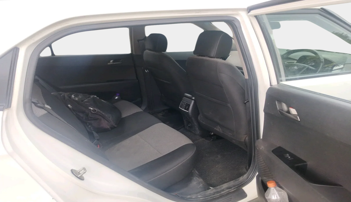 2017 Hyundai Creta SX PLUS AT 1.6 DIESEL, Diesel, Automatic, 1,71,408 km, interior