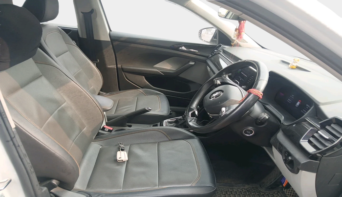 2023 Skoda KUSHAQ STYLE 1.0L TSI AT (6 AIRBAGS), Petrol, Automatic, 38,355 km, interior