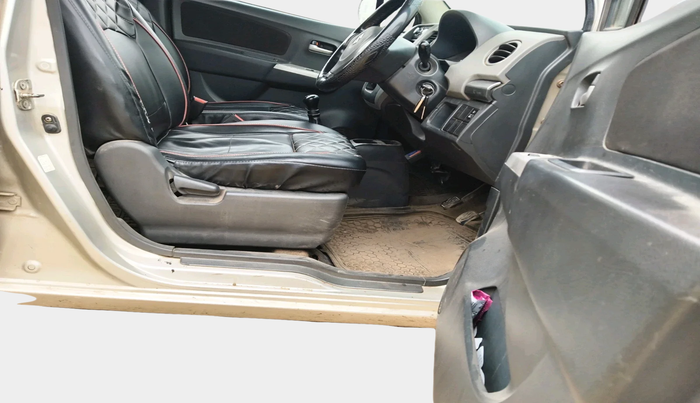 2011 Maruti Wagon R 1.0 LXI, Petrol, Manual, 1,22,616 km, interior