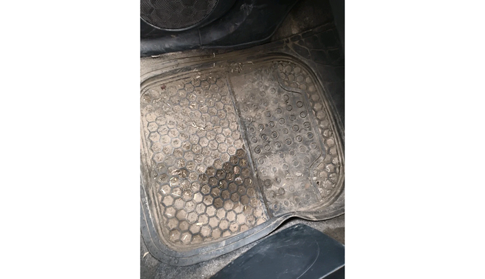 2011 Maruti Wagon R 1.0 LXI, Petrol, Manual, 1,22,616 km, interior