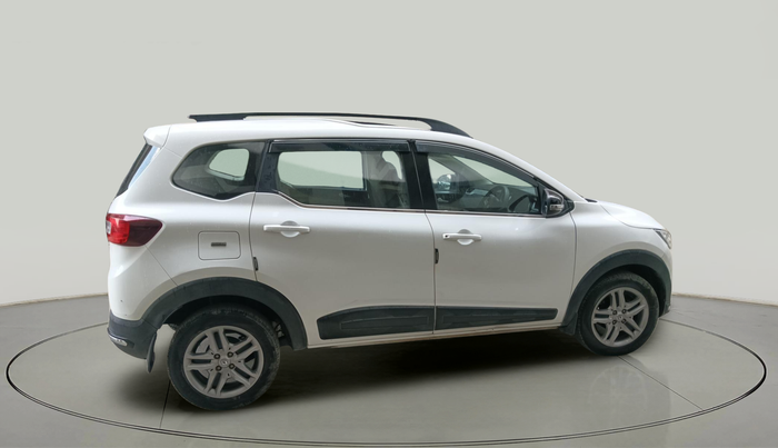 2022 Renault TRIBER RXZ, Petrol, Manual, 39,977 km, exterior