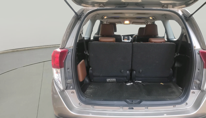 2017 Toyota Innova Crysta 2.8 ZX AT 7 STR, Diesel, Automatic, 1,63,509 km, exterior