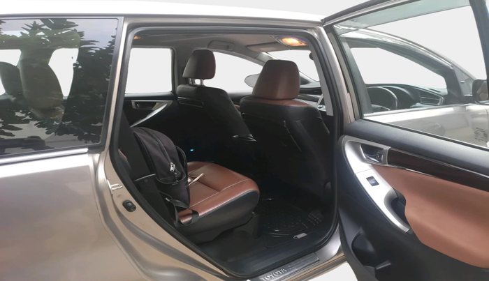 2017 Toyota Innova Crysta 2.8 ZX AT 7 STR, Diesel, Automatic, 1,63,509 km, interior