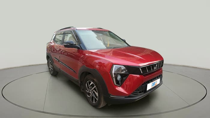 2025 Mahindra XUV 3XO AX5 1.5 Turbo Diesel, Diesel, Manual, 990 km, exterior