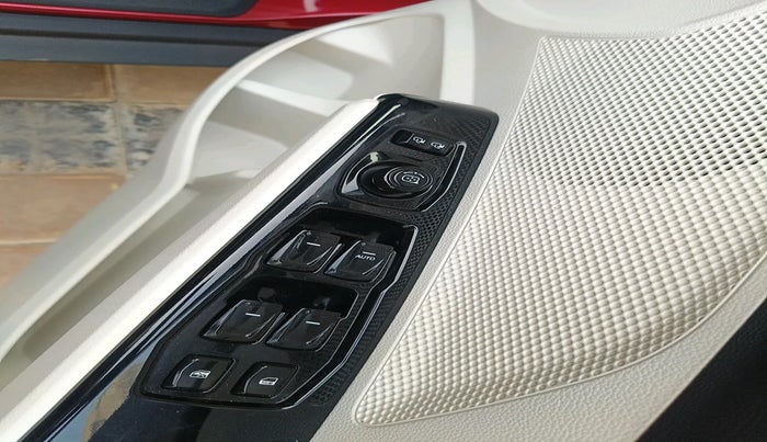 2025 Mahindra XUV 3XO AX5 1.5 Turbo Diesel, Diesel, Manual, 990 km, interior