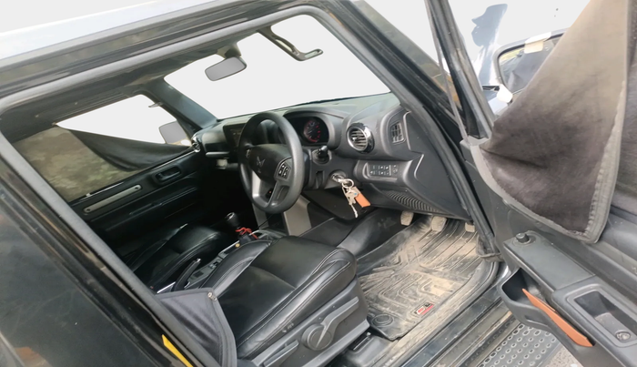 2024 Mahindra Thar LX D HT 2WD MT, Diesel, Manual, 38,214 km, interior
