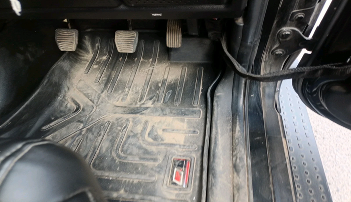 2024 Mahindra Thar LX D HT 2WD MT, Diesel, Manual, 38,214 km, interior