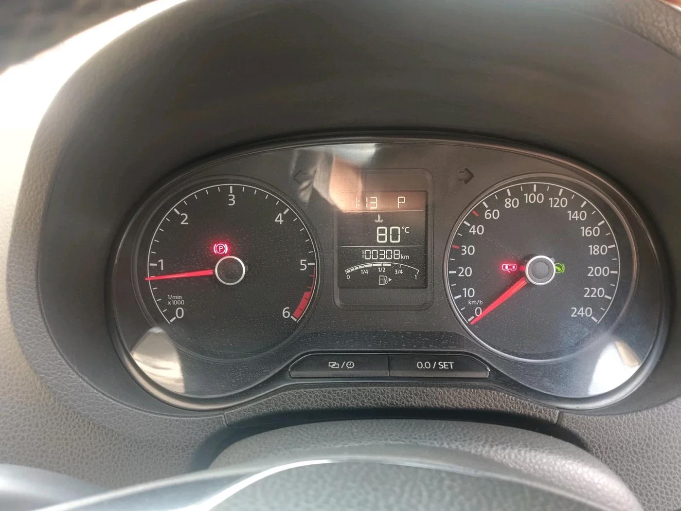 2016 Volkswagen Ameo HIGHLINE DSG 1.5 DIESEL , Diesel, Automatic, 1,00,308 km, interior