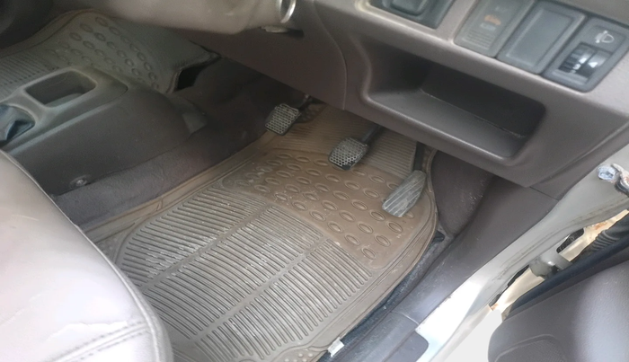 2010 Maruti Zen Estilo VXI, Petrol, Manual, 50,000 km, interior