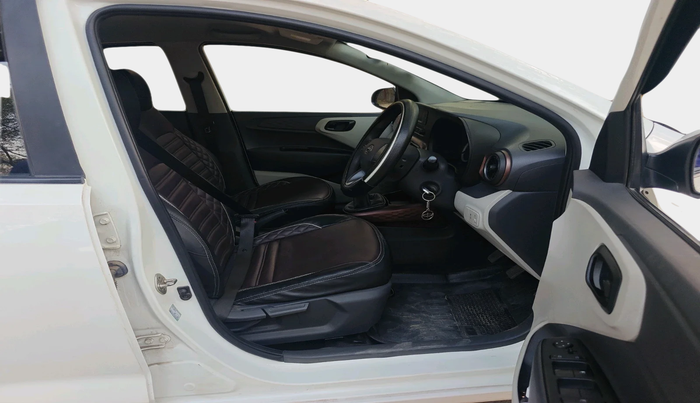 2021 Hyundai AURA S 1.2 CNG, CNG, Manual, 61,462 km, interior