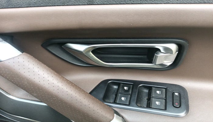 2020 Tata Harrier XZA 2.0L, Diesel, Automatic, 79,328 km, interior
