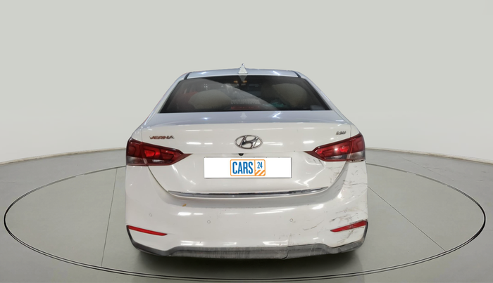 2018 Hyundai Verna 1.6 EX CRDI, Diesel, Manual, 1,33,975 km, exterior