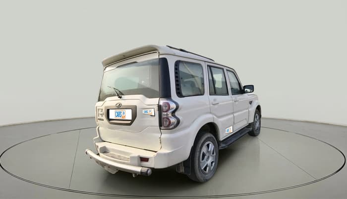 2017 Mahindra Scorpio S6 PLUS, Diesel, Manual, 91,859 km, exterior