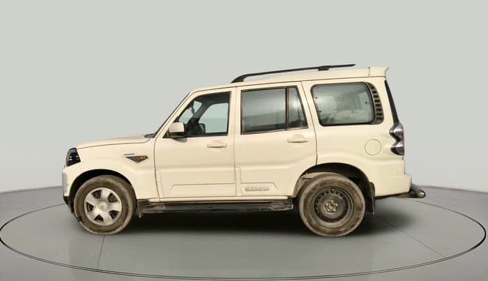 2017 Mahindra Scorpio S6 PLUS, Diesel, Manual, 91,859 km, exterior