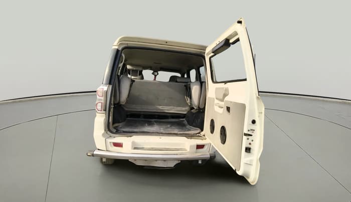 2017 Mahindra Scorpio S6 PLUS, Diesel, Manual, 91,859 km, exterior