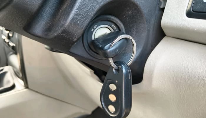 2017 Mahindra Scorpio S6 PLUS, Diesel, Manual, 91,859 km, interior