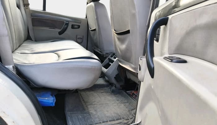 2017 Mahindra Scorpio S6 PLUS, Diesel, Manual, 91,859 km, interior