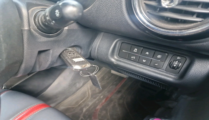 2021 Mahindra Thar LX PETROL HT 4WD AT, Petrol, Automatic, 39,403 km, interior