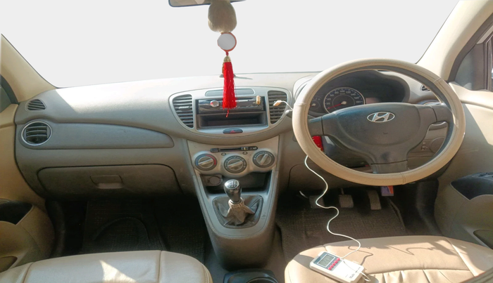 2011 Hyundai i10 MAGNA 1.2, Petrol, Manual, 68,387 km, interior