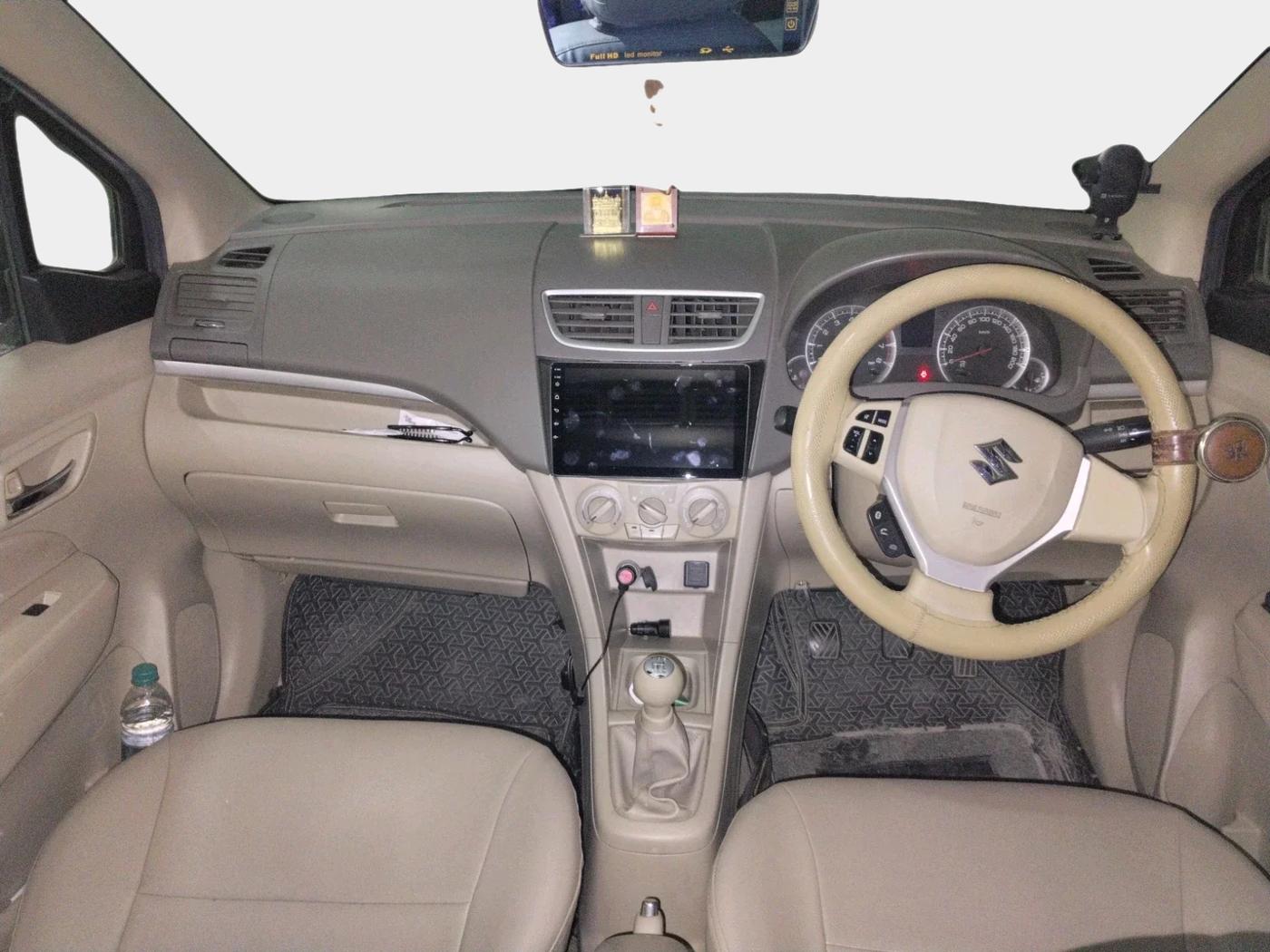 2017 Maruti Ertiga VXI, Petrol, Manual, 1,25,365 km, interior