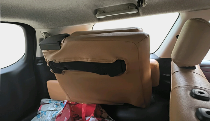 2016 Toyota Innova Crysta 2.4 G 8 STR, Diesel, Manual, 2,57,507 km, interior