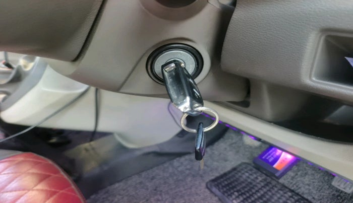 2015 Datsun Go T, Petrol, Manual, 83,368 km, interior