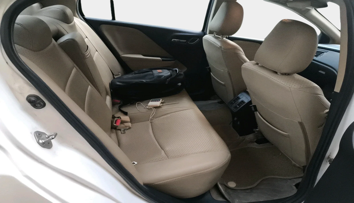 2017 Honda City 1.5L I-VTEC V MT, Petrol, Manual, 1,84,696 km, interior