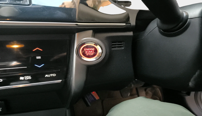 2017 Honda City 1.5L I-VTEC V MT, Petrol, Manual, 1,84,696 km, interior