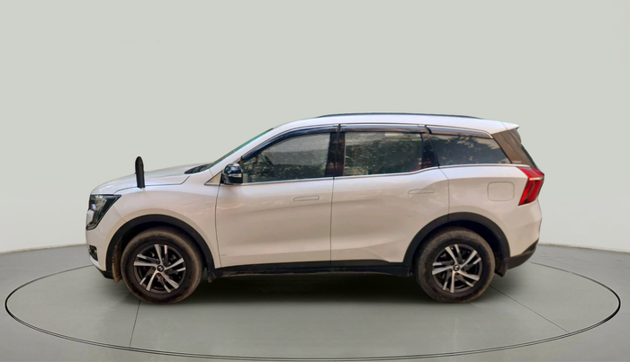 2023 Mahindra XUV700 AX 5 D MT 7 STR, Diesel, Manual, 53,847 km, exterior