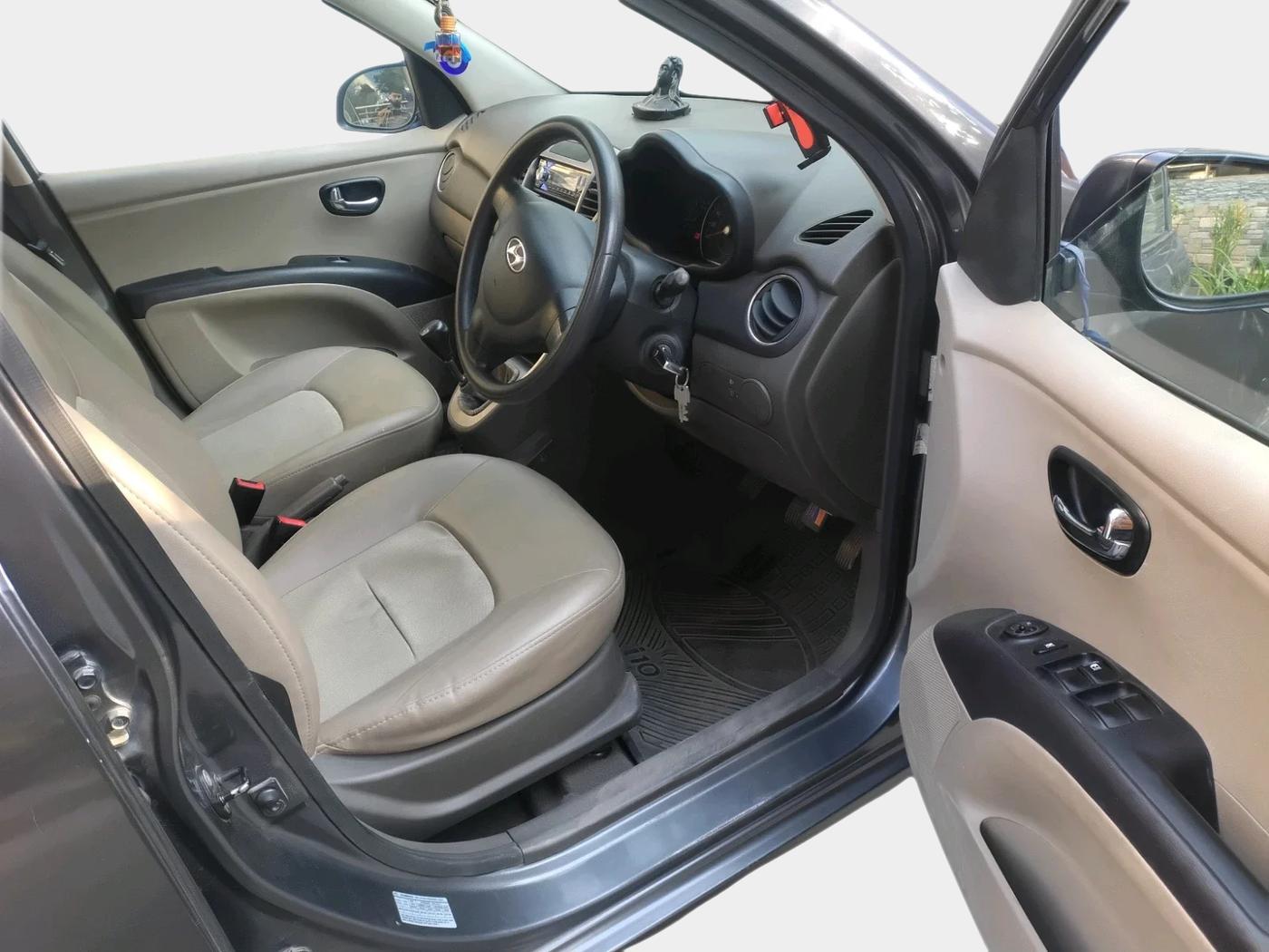 2012 Hyundai i10 MAGNA 1.2, Petrol, Manual, 68,309 km, interior