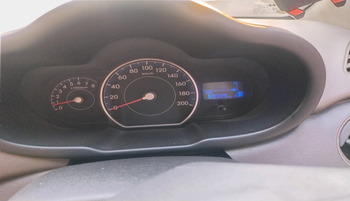 2012 Hyundai i10 MAGNA 1.2, Petrol, Manual, 68,309 km, interior