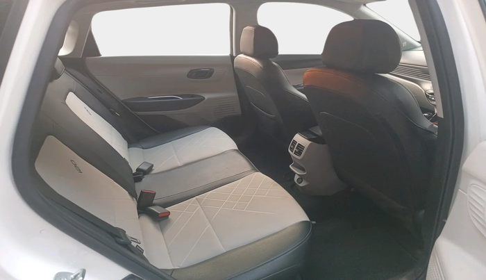 2023 Hyundai NEW I20 ASTA (O) 1.2 IVT, Petrol, Automatic, 16,579 km, interior