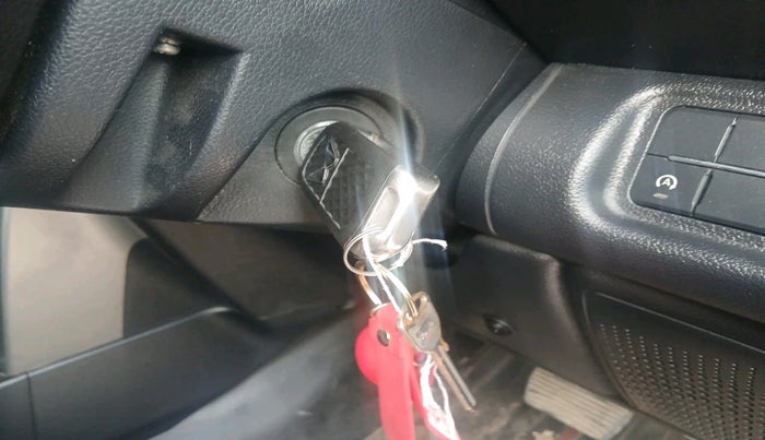 2022 Mahindra Thar LX PETROL HT 4WD AT, Petrol, Automatic, 57,675 km, interior