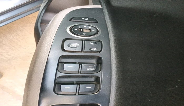 2013 Hyundai Grand i10 ASTA 1.2 KAPPA VTVT, Petrol, Manual, 86,945 km, interior