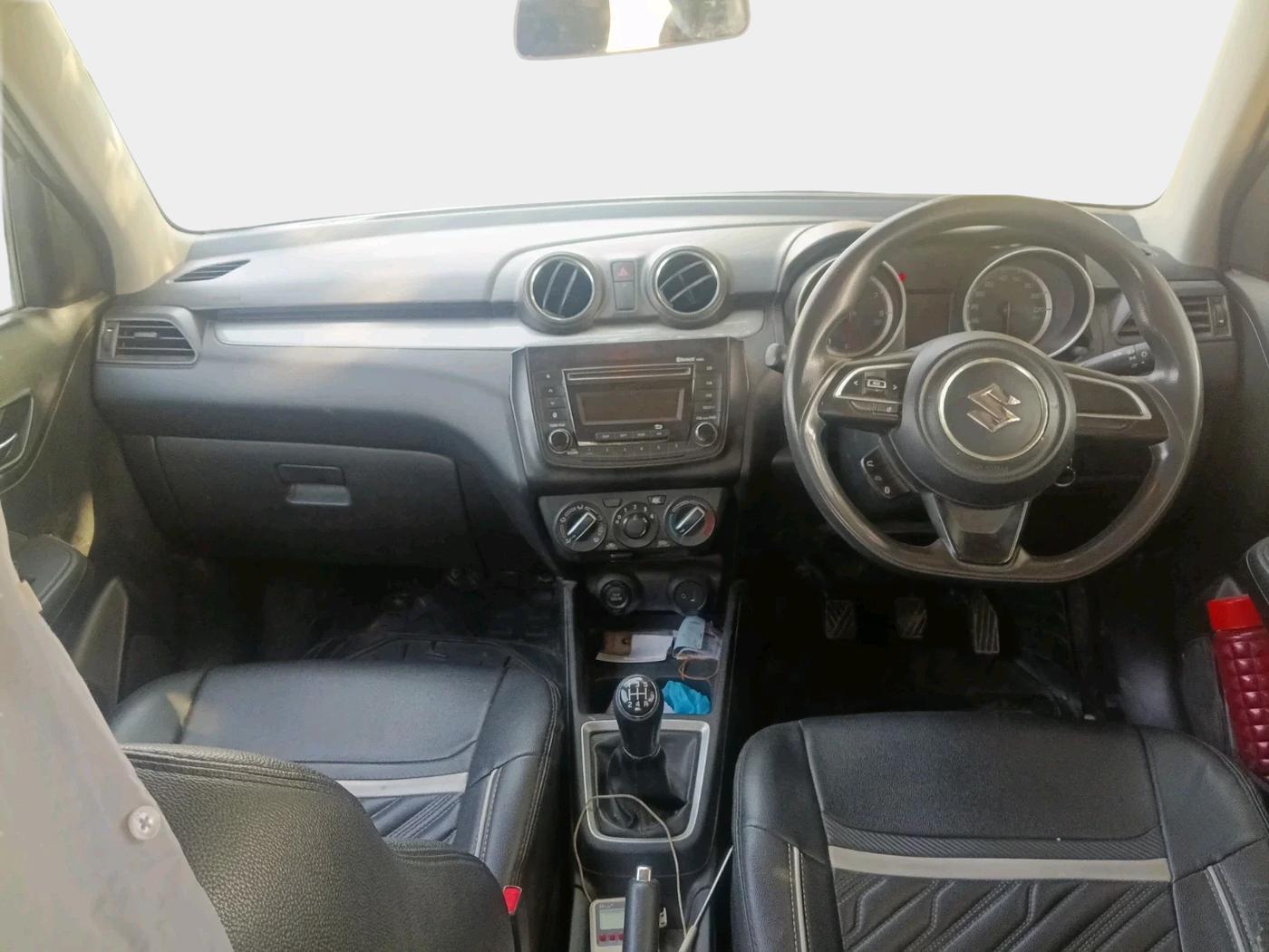 2018 Maruti Swift VXI, Petrol, Manual, 1,11,080 km, interior