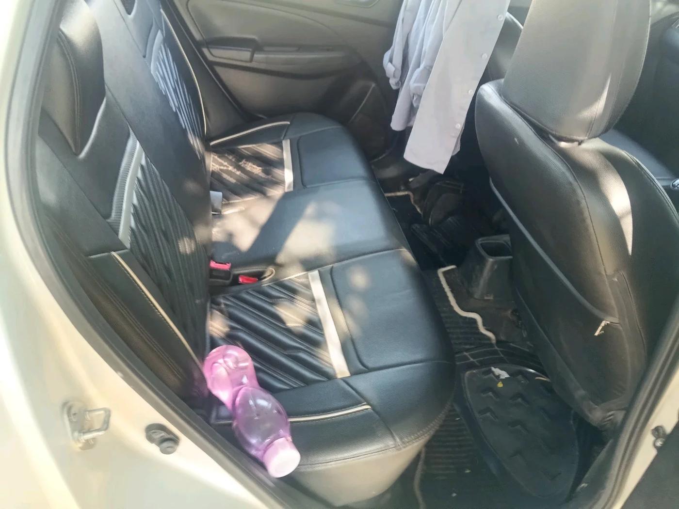 2018 Maruti Swift VXI, Petrol, Manual, 1,11,080 km, interior