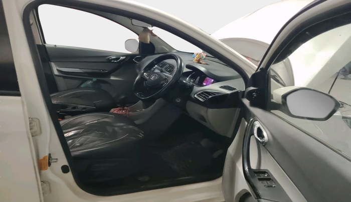 2020 Tata Tiago XZA PETROL, Petrol, Automatic, 1,38,612 km, interior