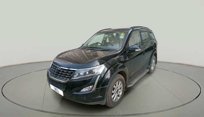 2019 Mahindra XUV500 W7, Diesel, Manual, 1,20,158 km, exterior