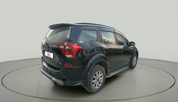 2019 Mahindra XUV500 W7, Diesel, Manual, 1,20,158 km, exterior