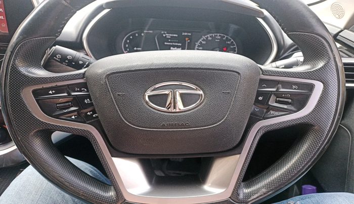 2019 Tata Harrier XZ 2.0L, Diesel, Manual, 1,19,377 km, interior